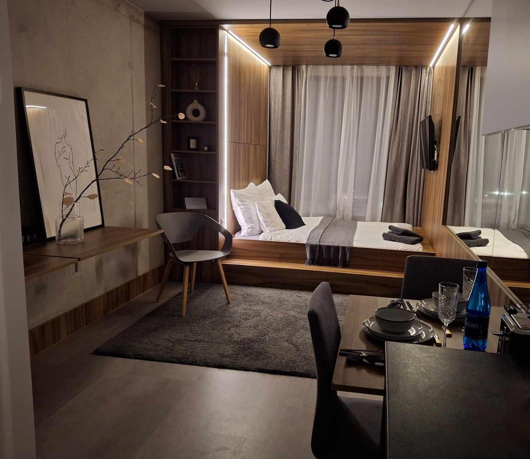 Apartment Wroc'love By Me &301 Legnicka & Self Check-in 24h & Lift & Air Conditioning Wroclaw