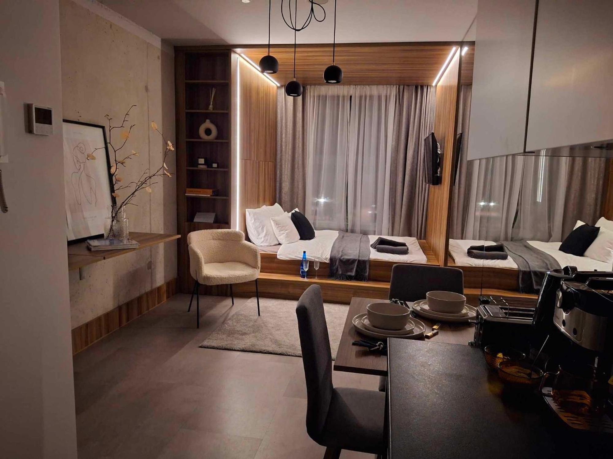 Wroc'love By Me &301 Legnicka & Self Check-in 24h & Lift & Air Conditioning * Wroclaw